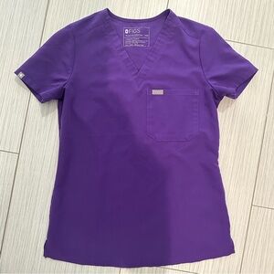 Figs one pocket scrub top